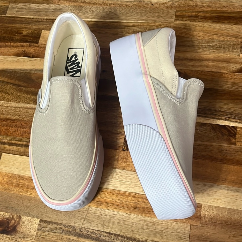 Platform Vans women’s size 8.5 new!